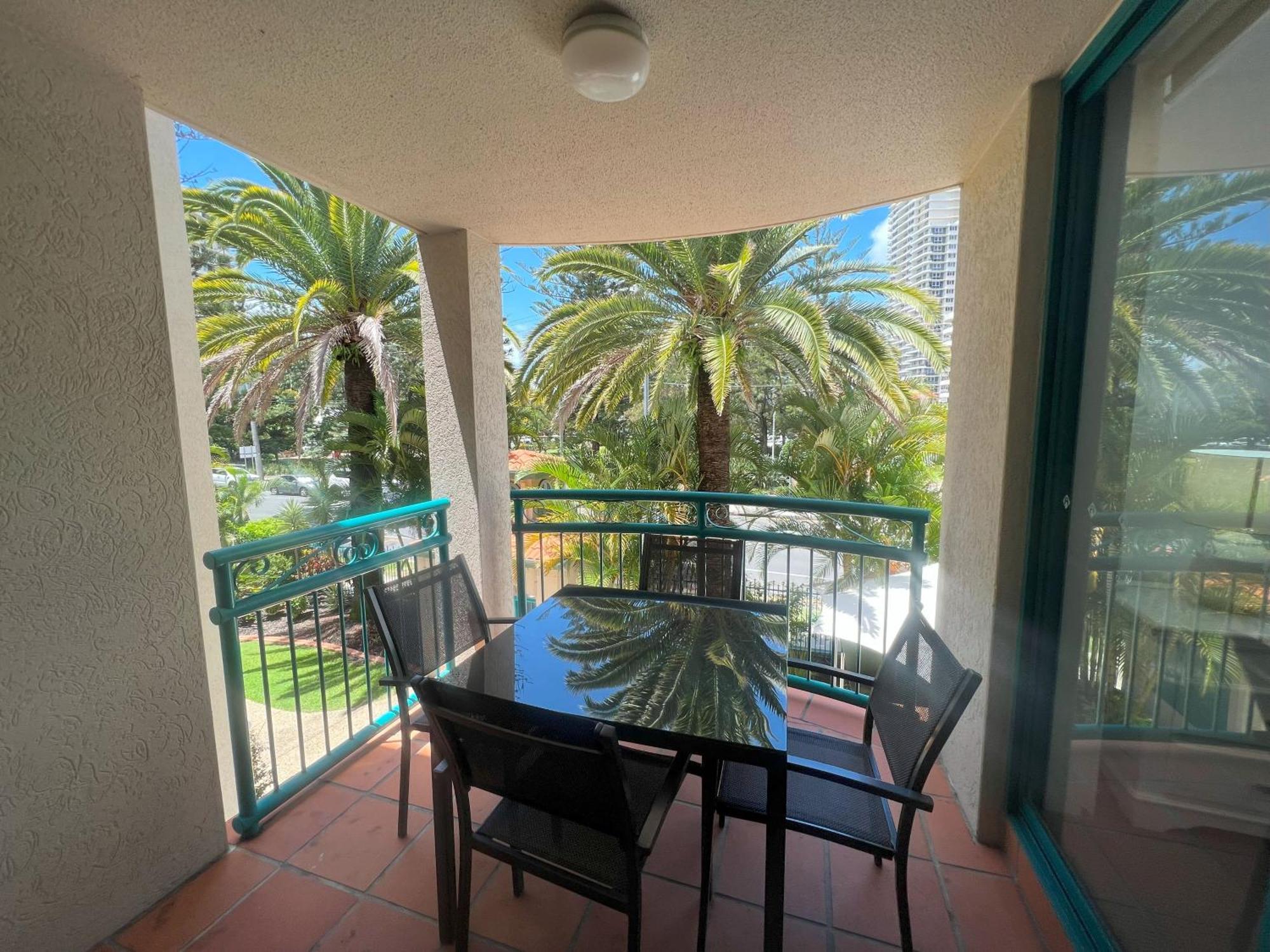 Cha Private Apts Aruba Beach Голд-Кост Экстерьер фото